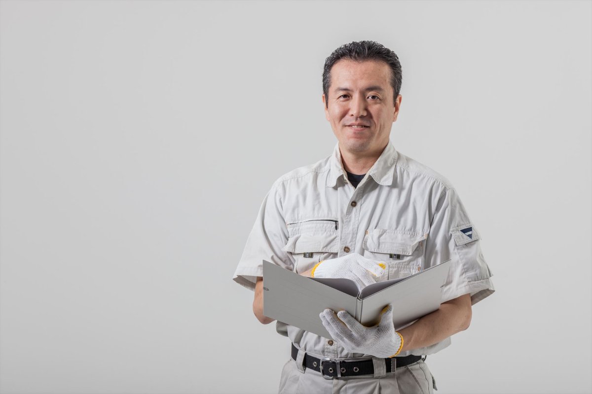 作業服の男性